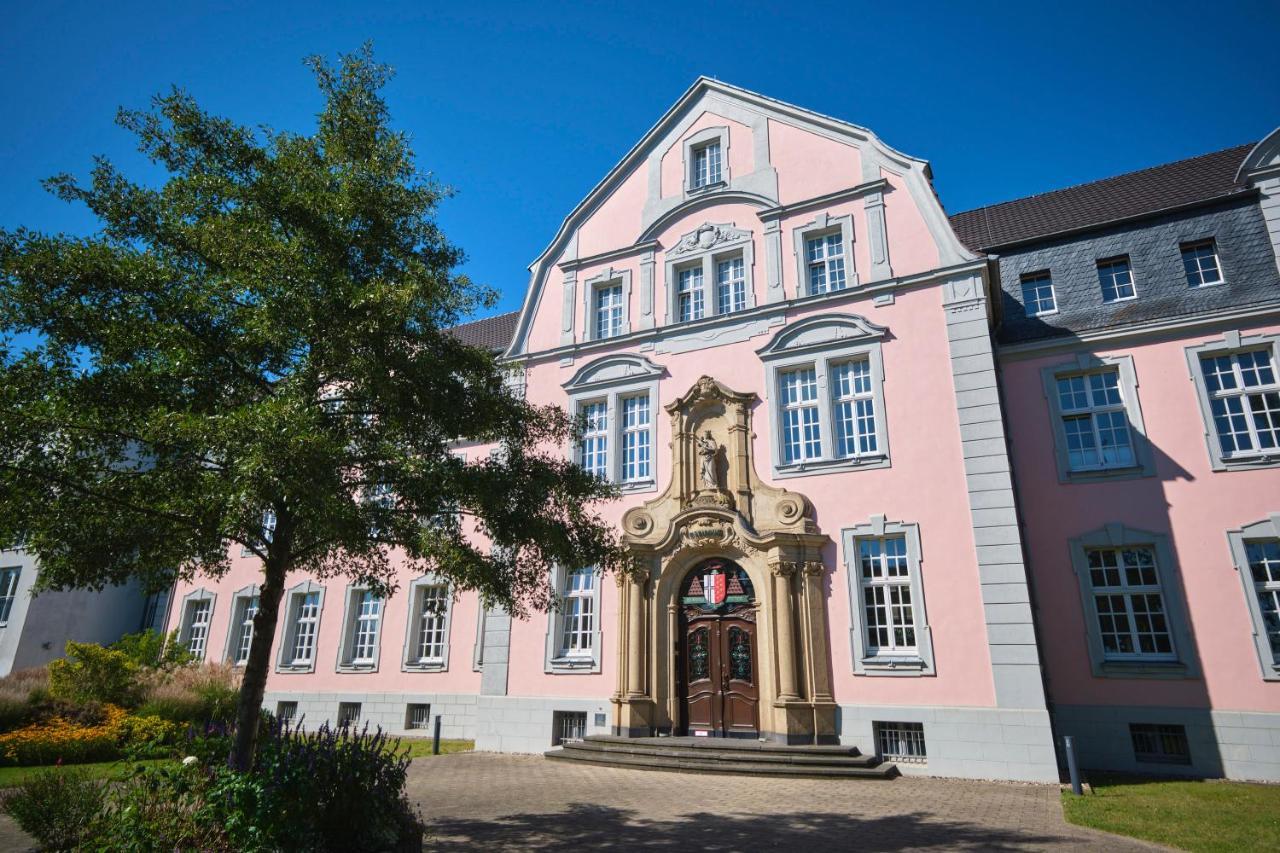 Historisches Deluxe Apartment Im Marianum Neuss Εξωτερικό φωτογραφία